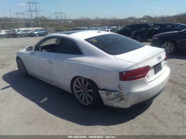 2011 AUDI A5 2.0T PREMIUM PLUS VIN: WAULFAFR8BA014536