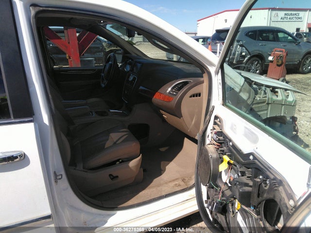 2C4RC1CG8FR583641 Chrysler Town & Country Touring-l