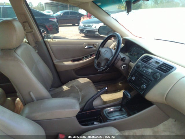 2002 HONDA ACCORD SDN EX W/LEATHER VIN: 1HGCG16562A047596