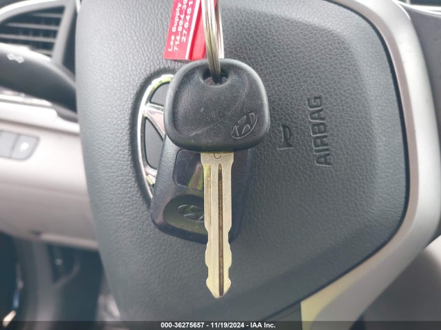 Hyundai ELANTRA SE 2017 5NPD74LF9HH204394 Image 11