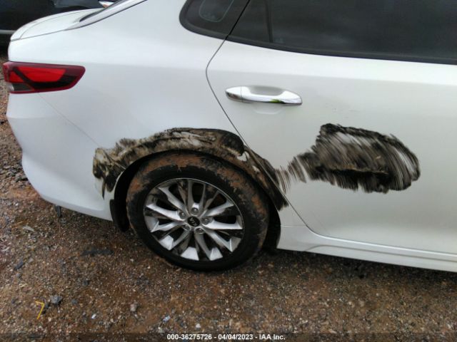 5XXGT4L33JG243868 KIA Optima S