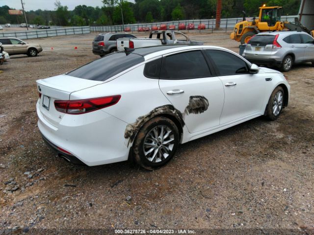 5XXGT4L33JG243868 KIA Optima S