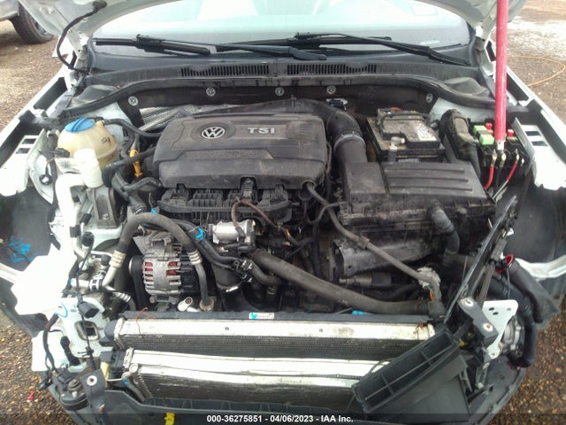3VWD17AJ4GM404857 Volkswagen Jetta Sedan 1.8t Sport
