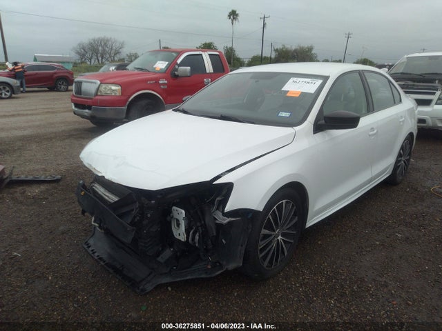 3VWD17AJ4GM404857 Volkswagen Jetta Sedan 1.8t Sport