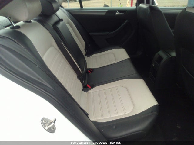 3VWD17AJ4GM404857 Volkswagen Jetta Sedan 1.8t Sport