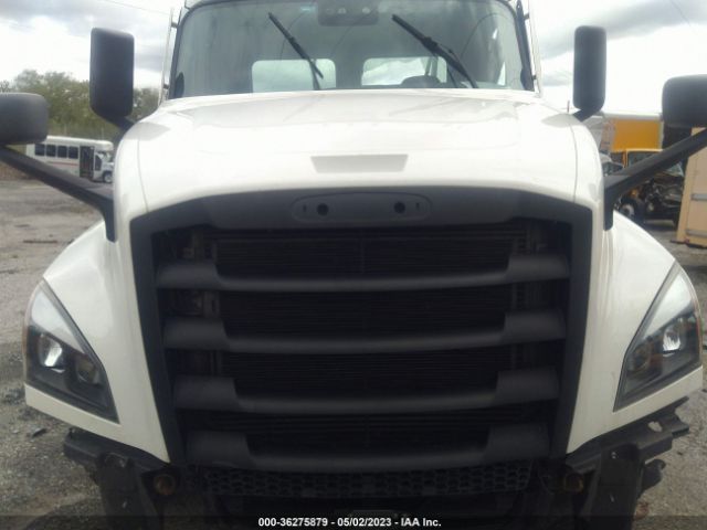 2021 FREIGHTLINER CASCADIA 126 3AKJHLDV3MDMT6402 Photo 9