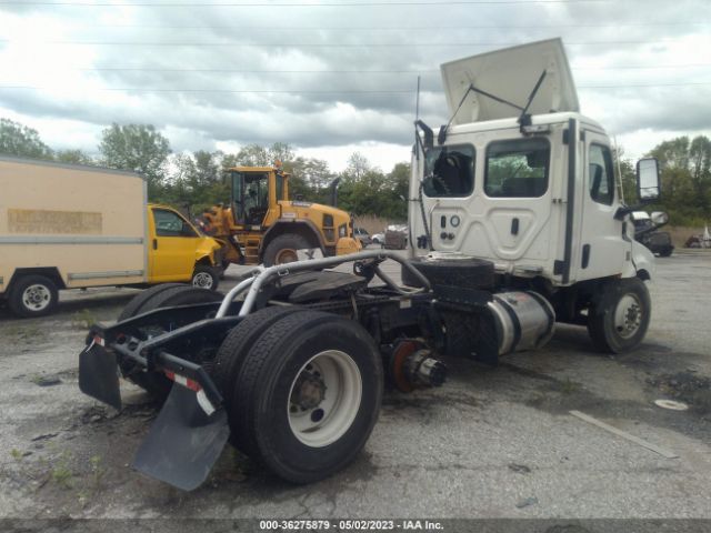 2021 FREIGHTLINER CASCADIA 126 3AKJHLDV3MDMT6402 Photo 3