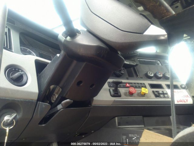 2021 FREIGHTLINER CASCADIA 126 3AKJHLDV3MDMT6402 Photo 4
