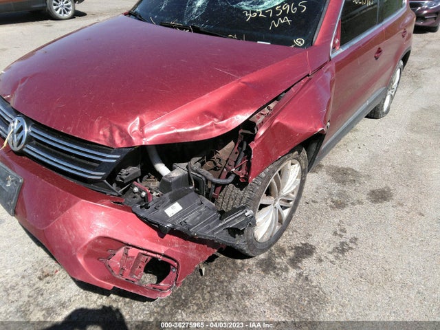 WVGAV7AX5FW070668 Volkswagen TIGUAN SE
