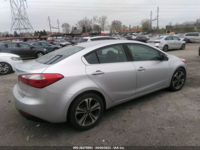 KNAFX4A84F5263473 KIA FORTE EX