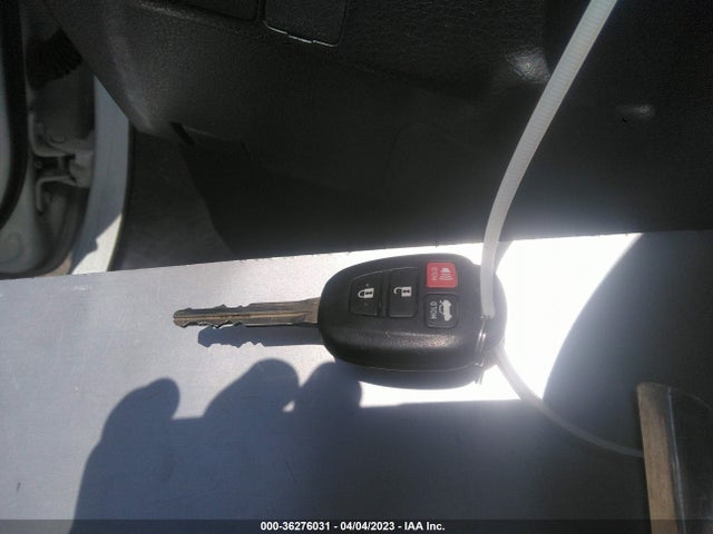 Toyota Corolla L/le/xle/se 2017 5YFBURHE7HP687304 Image 3