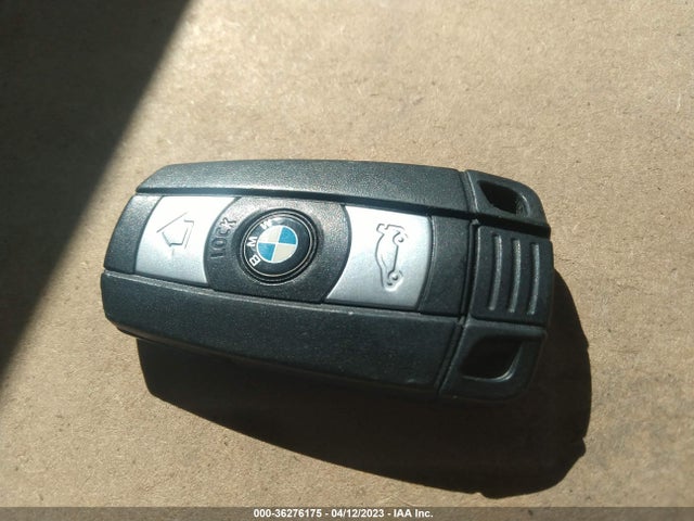 2006 BMW 3 SERIES 325XI VIN: WBAVT13556KW23439