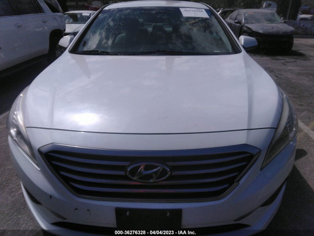 2016 HYUNDAI SONATA 2.4L SE VIN: 5NPE24AFXGH266388