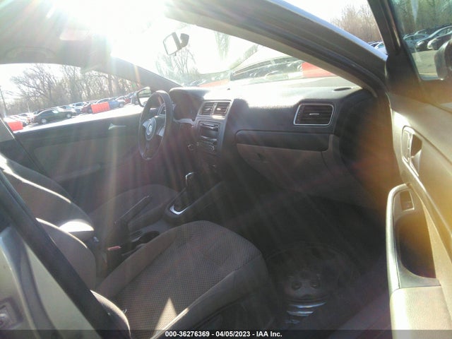 3VW2K7AJ1EM296523 Volkswagen Jetta Sedan S
