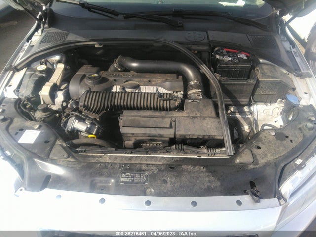 2016 Volvo XC70, VIN: YV4612NK7G1240323