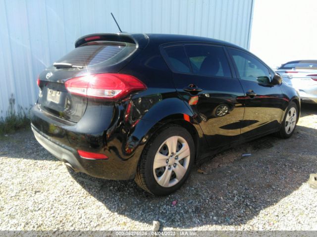 KNAFK5A89G5576573 KIA Forte 5-door Lx