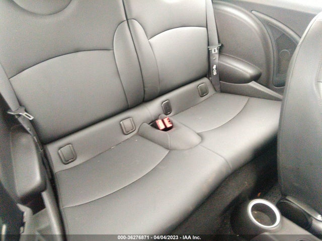 2011 MINI COOPER HARDTOP S VIN: WMWSV3C5XBTY11872