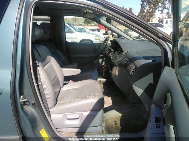 2002 TOYOTA SIENNA LE/XLE VIN: 4T3ZF13CX2U455311