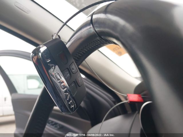 SAJAR4FX0KCP50023 Jaguar Xe 25t