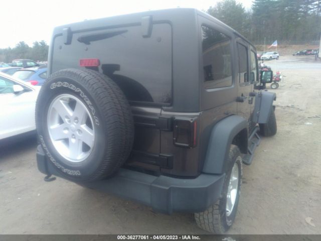 1C4BJWDG7HL554677 Jeep Wrangler Unlimited Sport