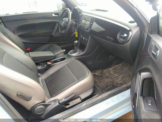 3VWF17AT8FM645233 Volkswagen Beetle Coupe 1.8t Fleet Edition