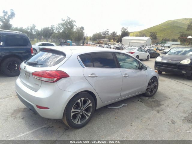 KNAFX5A86G5634110 KIA Forte 5-door Ex