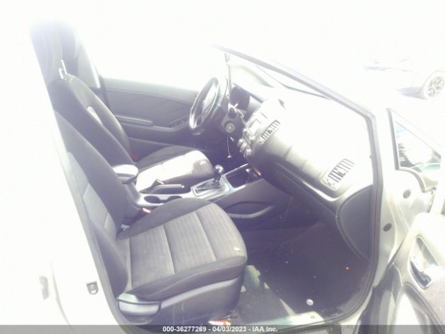KNAFX5A86G5634110 KIA Forte 5-door Ex