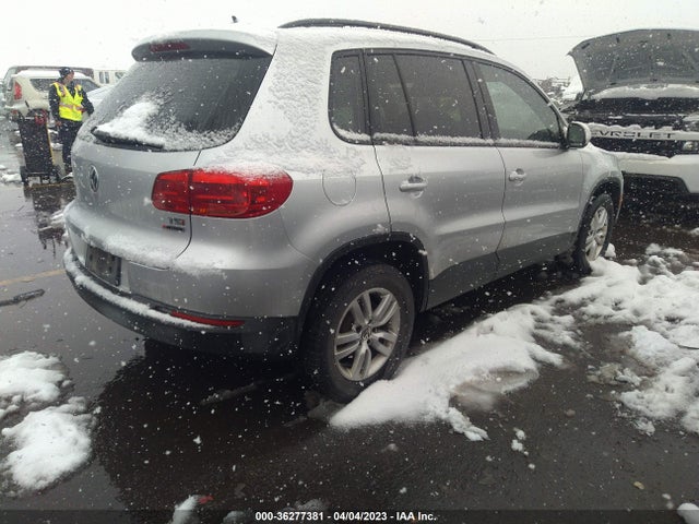 WVGBV7AX7GW576511 Volkswagen TIGUAN S