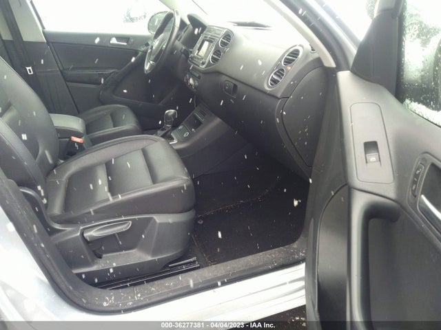 WVGBV7AX7GW576511 Volkswagen TIGUAN S