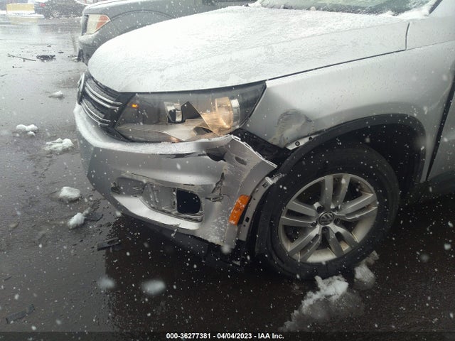 WVGBV7AX7GW576511 Volkswagen TIGUAN S