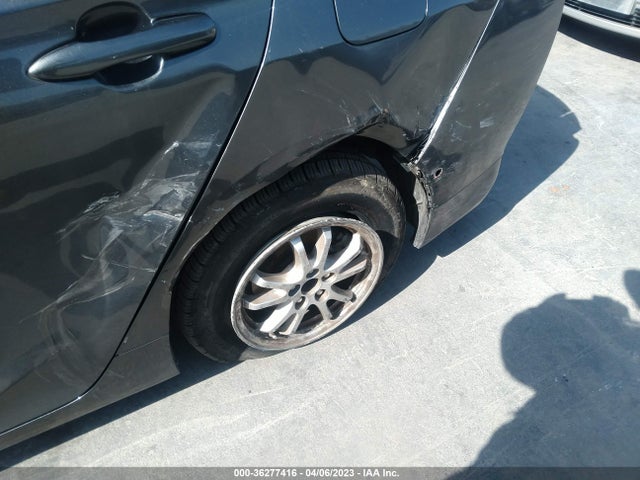 Toyota Prius Four 2016 JTDKARFU1G3017080 Image 6