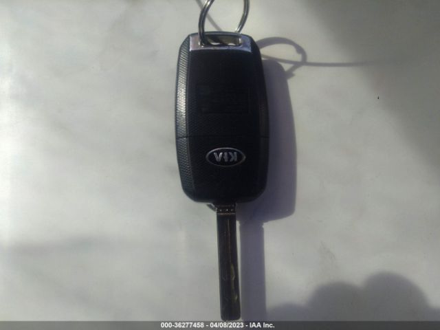 KNDPMCAC3J7333878 KIA Sportage Lx