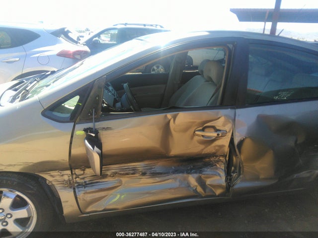 2005 TOYOTA PRIUS VIN: JTDKB20U253049885