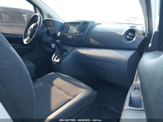 3N6CM0KN7HK710881 Nissan Nv200 Compact Cargo Sv