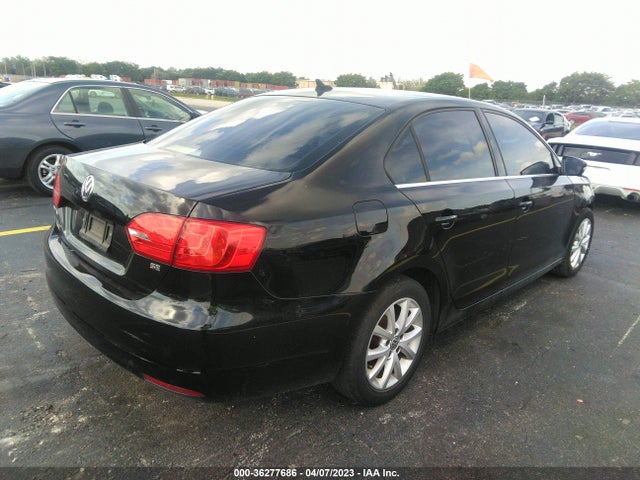 36277686 :رقم المزاد ، 3VWD07AJ3EM430513 vin ، 2014 Volkswagen Jetta Sedan Se W/connectivity/sunroof مزاد بيع