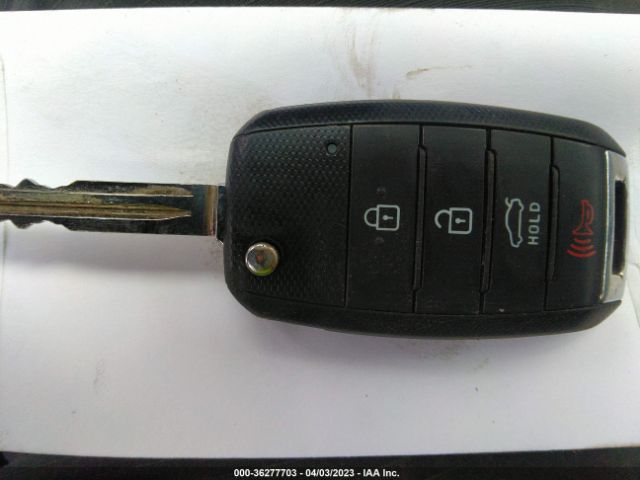 3KPFL4A7XJE170783 KIA FORTE LX