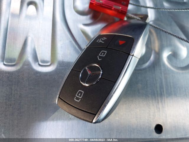 WDD3G4EB2KW021853 Mercedes-Benz A-class A 220