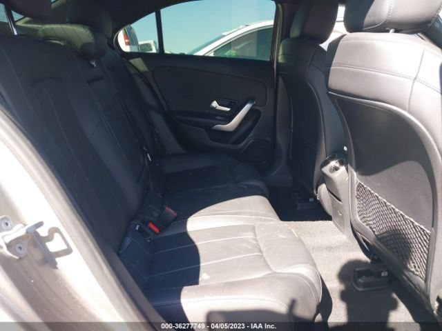 WDD3G4EB2KW021853 Mercedes-Benz A-class A 220