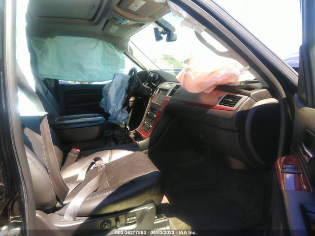 1GYS4BEF4ER223712 Cadillac Escalade Luxury