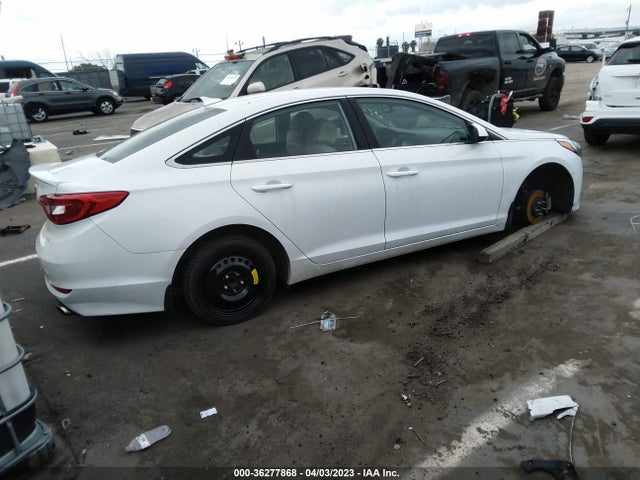 Hyundai SONATA SE 2017 5NPE24AF1HH588337 Image 4