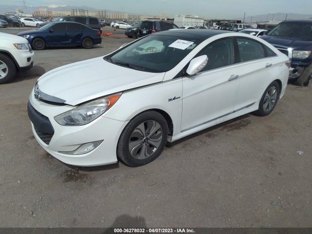 Hyundai Sonata Hybrid Limited 2014 KMHEC4A42EA104007 Image 2
