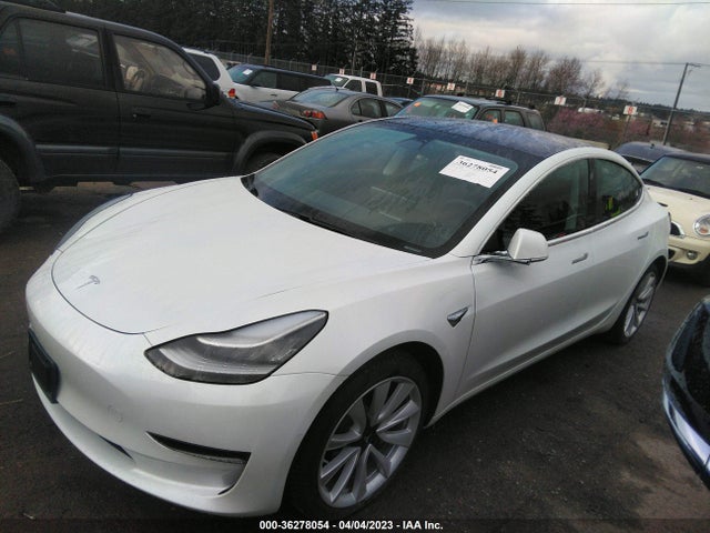 Tesla Model 3 Standard Range 2020 5YJ3E1EA9LF802414 Image 2