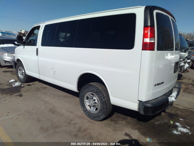Chevrolet Express Passenger Ls 2018 1GAWGEFG1J1221876 Image 3