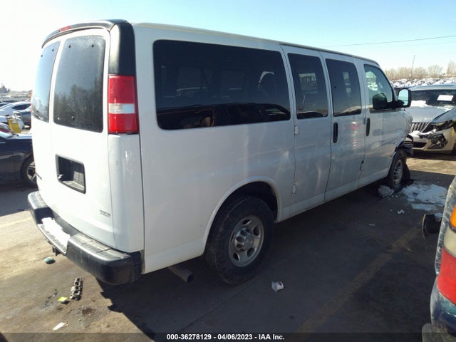 Chevrolet Express Passenger Ls 2018 1GAWGEFG1J1221876 Image 4