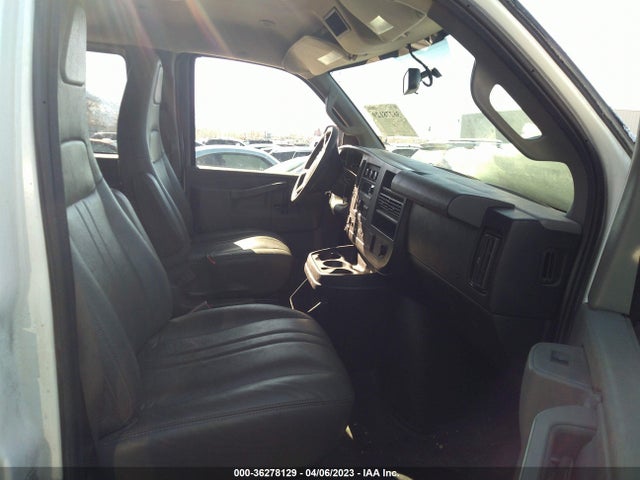 Chevrolet Express Passenger Ls 2018 1GAWGEFG1J1221876 Image 5