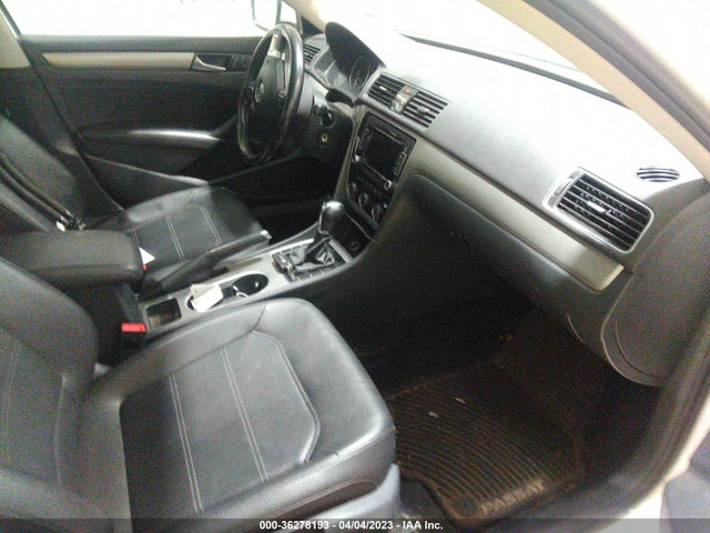 1VWBS7A32EC041706 Volkswagen Passat Se W/sunroof