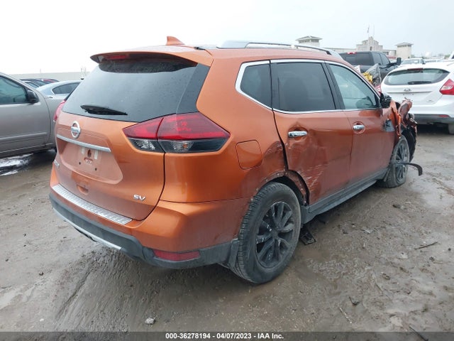 Nissan ROGUE SV 2018 5N1AT2MTXJC839869 Image 4
