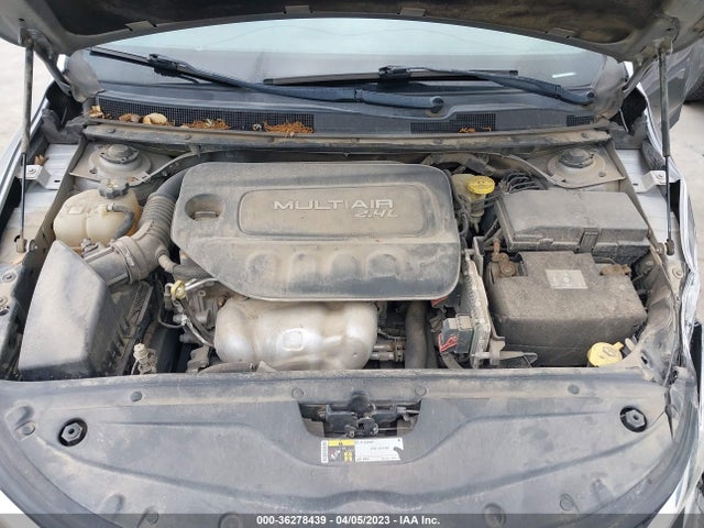 1C3CCCAB2FN574136 Chrysler 200 Limited