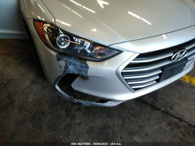 2018 HYUNDAI ELANTRA SEL VIN: 5NPD84LF4JH267292