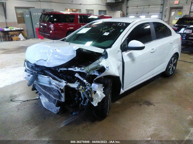 Chevrolet Sonic Premier 2020 1G1JF5SB3L4111923 Image 2